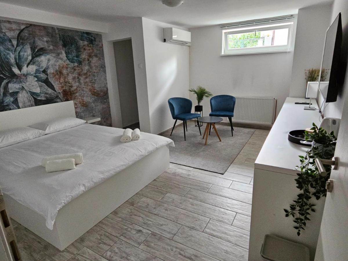 Comfort Rooms Remiza - Free Private Parking - Self Check-In Zagreb Exterior foto